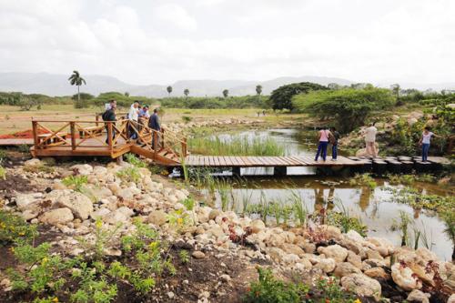 Fundación Popular auspicia creación de humedal en el botánico de Santiago