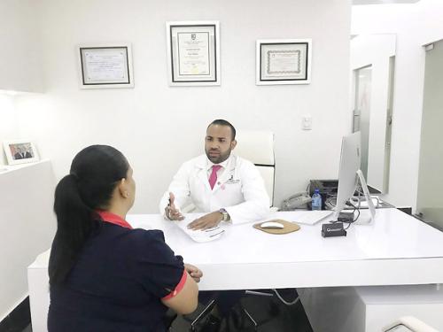 Evalúan 60 mujeres para ser operadas gratuitamente de las mamas