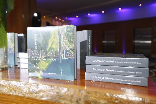 Filial panameña de Grupo Popular publica libro sobre Canal de Panamá