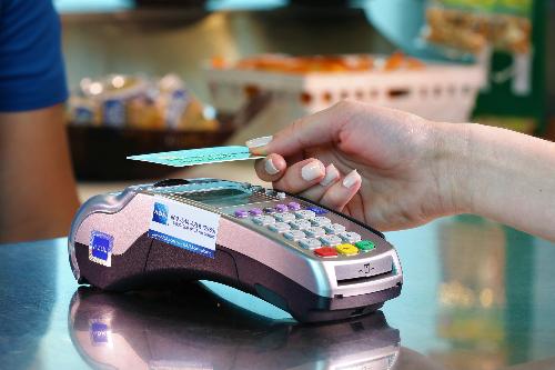 AZUL innova con un servicio de prepago para comercios